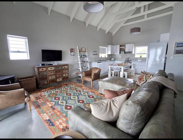 2 BEDROOM HOUSE FOR SALE IN BRITANNIA BAY